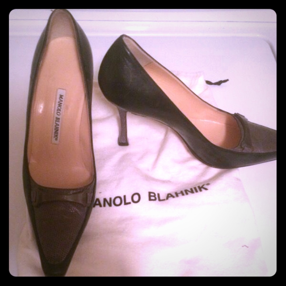 Authentic EUC Manolo Blahnik heels!